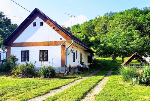 Lovaszheteny Casa | Pusztakisfalu Vendégház