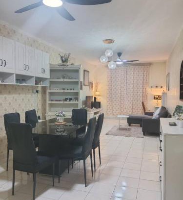Pantai Barat Division Apartamento | Putatan Platinium 2 Bedroom - Farah Biz Homestay