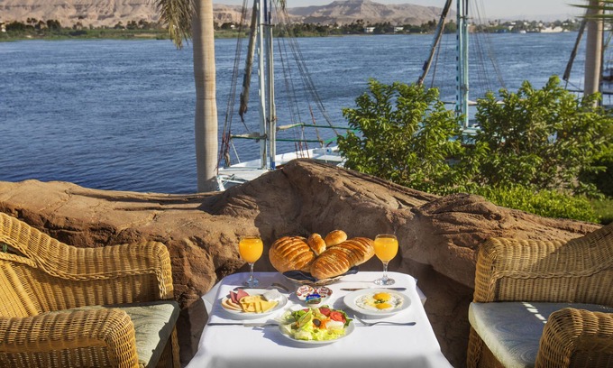 Nile River Luxor Hotel | Pyramisa Hotel Luxor