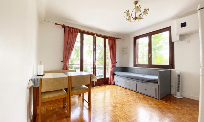Les Stades Apartamento | Qhome 2 - T2 Cosy entre Paris et Disney - Parking privé
