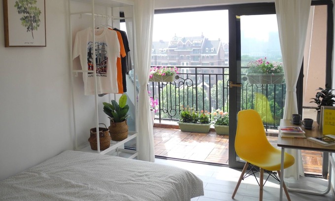 Chongqing Casa | Qingjue Guesthouse