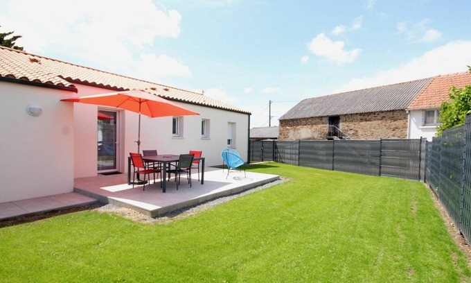 Saint-Philbert-de-Grand-Lieu Cabaña | Casa tranquila en el campo con jardín privado, cerca de Nantes y playas, equipada para familias.