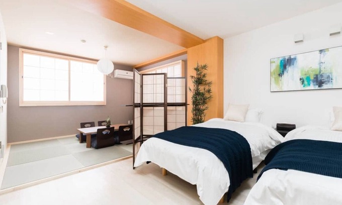 Karasumaoike Apartamento | Quadruple room / Kyoto Kyōto