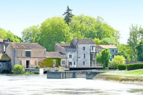 Jarnac Apartamento | QUAI 3 loft moderne et lumineux les pieds dans l'eau