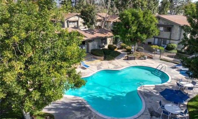 Westmont Condominio | Quail Creek Retreat! Come enjoy a fully remodeled Condo!