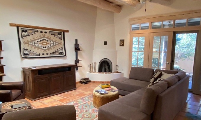 Quail Run Casa | Quail Run Home Minutes from the Plaza - Pool, Tennis Courts, Golf & More