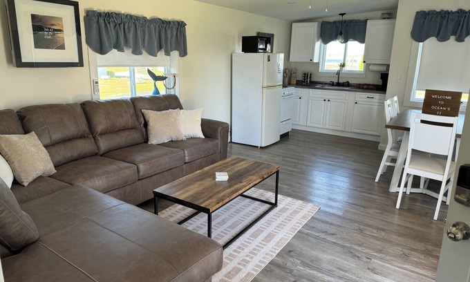 New Bedford Casa | Quaint 1 Bed 1 bath private beach home. Long term renters welcome for winter!