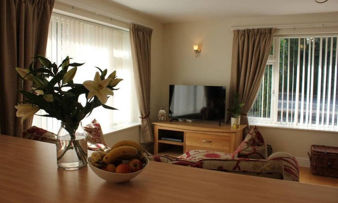 Montpellier Casa | Quaint 1-bedroom house in Cheltenham