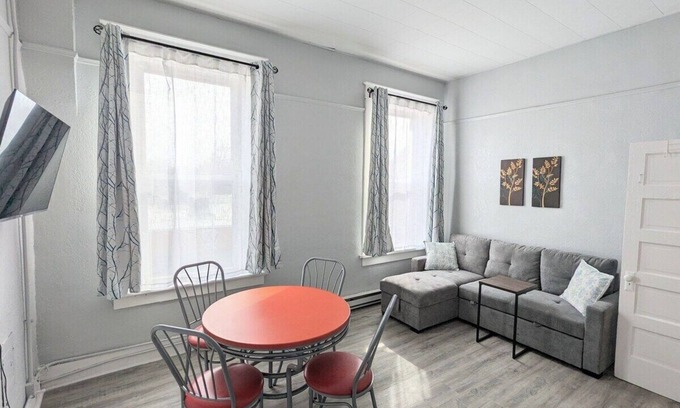 Robinson Apartamento | Quaint 1BR with Kitchenette