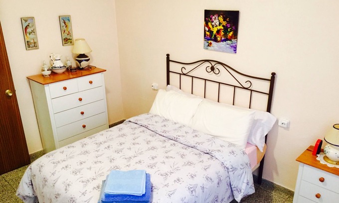 Sagunto Apartamento | Pintoresco 2BR plana español en Sagunto