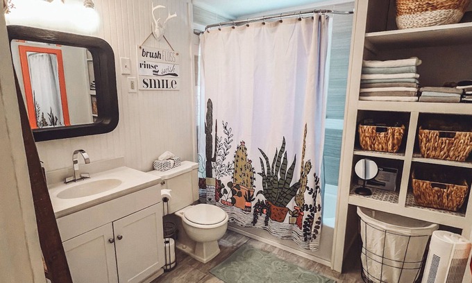 Tahlequah Apartamento | Quaint and Cozy: Experience Small-Town Living in Our Charming Apartment