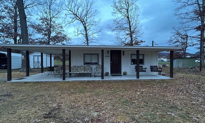 Moorefield Casa | Tiny River House one mile from public river access, pet friendly!