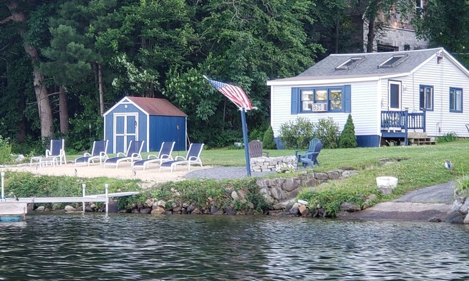 Dracut Cabaña | Casa pintoresca justo en Long Pond en Dracut Massachsettes. Vista al lago,