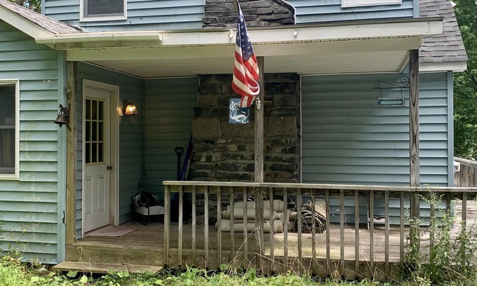 East Jewett Casa | Quaint Country House with Moutain Views