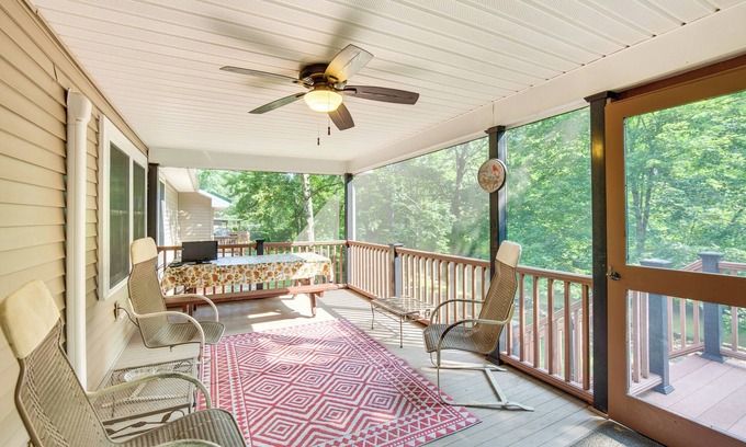 Elysburg Cabaña | Quaint Elysburg Cottage: Walk to Knoebels Resort!