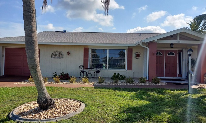 Edgewater Casa | QUAINT FLORIDA GETAWAY