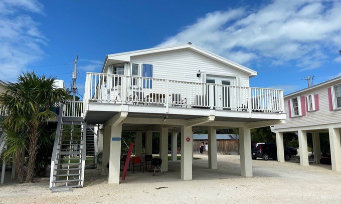 Marathon Cabaña | Quaint Glamping Cottage on Private Island, Sandy Beach with Freshwater Pool!
