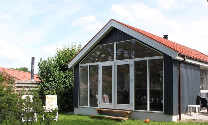 Sjaelborg Casa | Quaint Holiday Home in Esbjerg with Sea Nearby