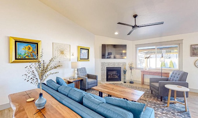 Meridian Casa | Quaint Hollow