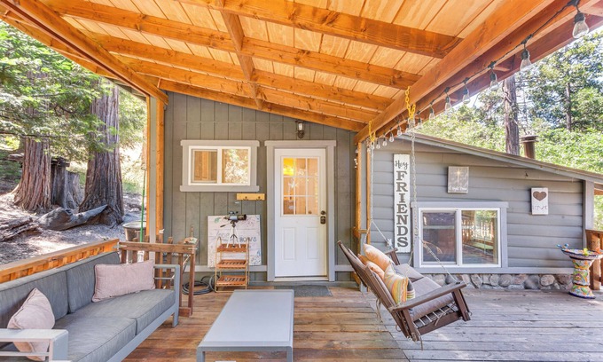 Idyllwild Cabina | Quaint Idyllwild Cabin: 1/2 Mi to Trailhead!