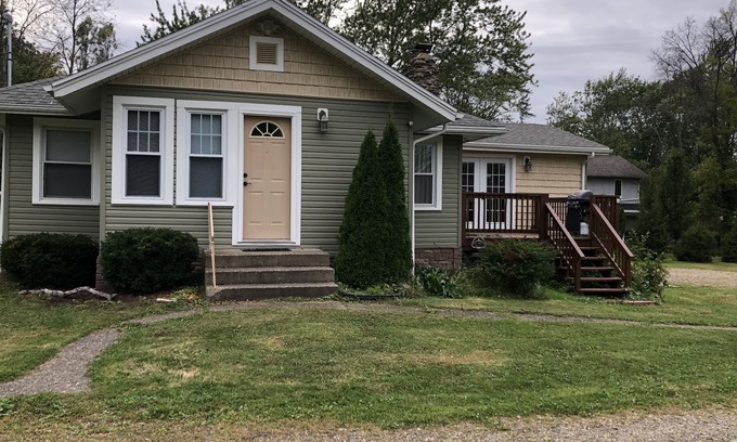 Dunkirk Casa | Quaint Lake Erie Vacation Cottage