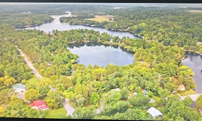 Wautoma Cabina | Quaint Lil' Getaway Next to Ski Hill & Area Lakes