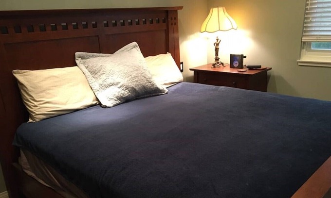 Simi Valley Casa | Quaint Lovely 2 Bedrooms House-Convenient located