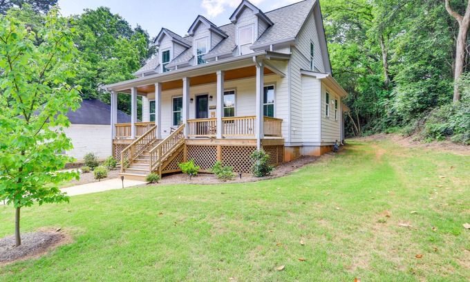 Newnan Casa | Quaint Newnan Vacation Rental Near State Park!