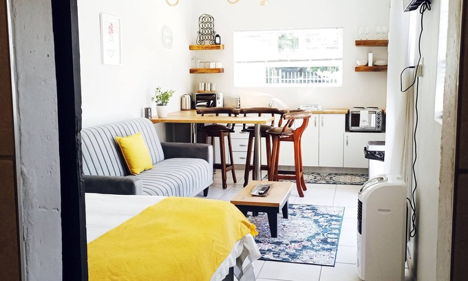 Paarl Apartamento | Quaint self-catering unit, located in the heart of Paarl.