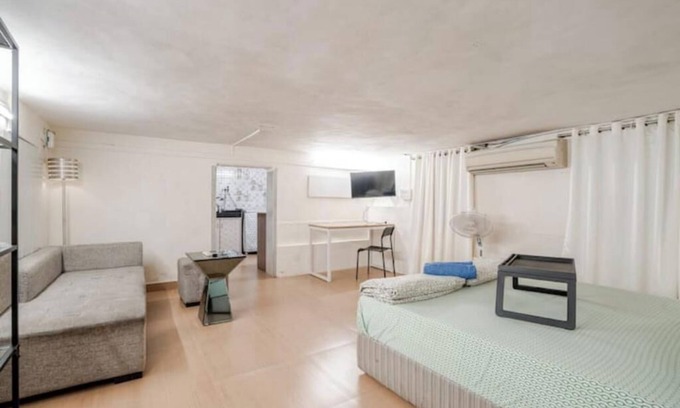 Pali Hill Apartamento | Quaint studio in Bandra W. Pali Hill