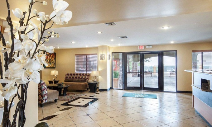 Biggs Field Hotel | Quality Inn Airport East