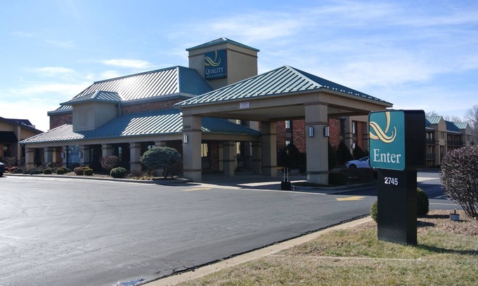 Springfield Hotel | Quality Inn and Suites