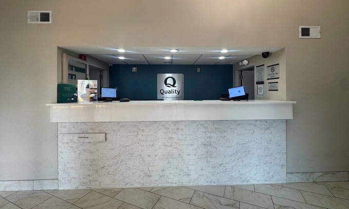 Graysville Hotel | Rodeway Inn