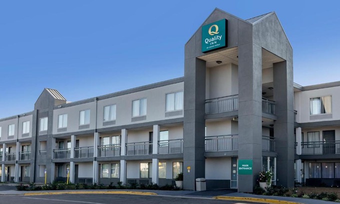 Westover Hotel | Quality Inn Fayetteville near Fort Bragg