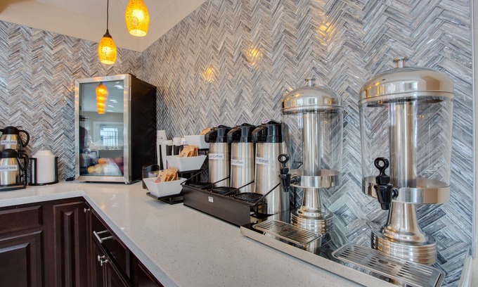 Lincoln Acres Hotel | Quality Inn San Diego South - Chula Vista