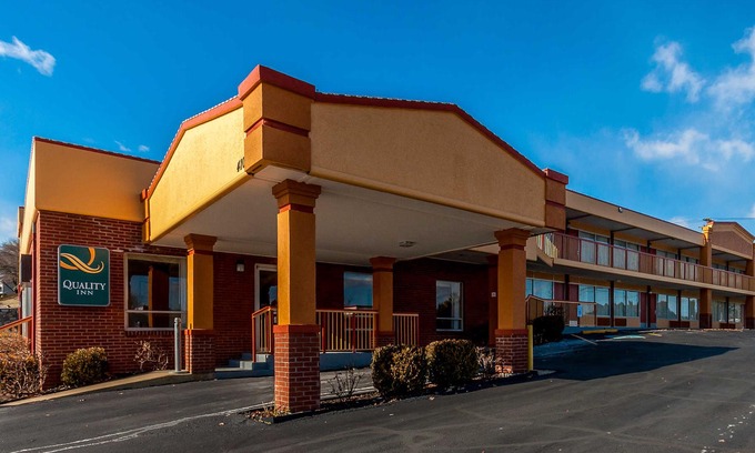 Luray Hotel | Quality Inn