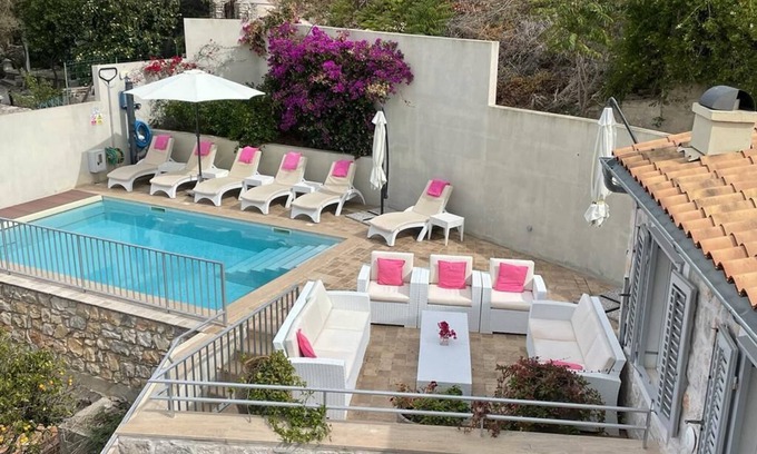 Vis Villa | EXCELENTES VISTAS, CERCA DEL MAR, TIENDAS, RESTAURANTES, EN LA ISLA DE VIS VISITADA, WIFI GRATUITO