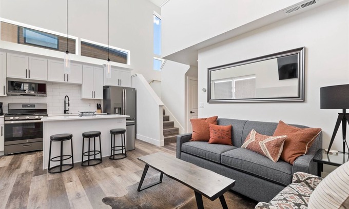 Whitefish Casa | Quarry A40 - Stunning Pet Friendly 2BD 2BA! Communal Pool, Hot Tub & More!