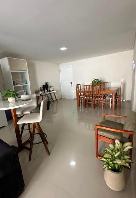 Ze Amandio Otro | Quarto Compartilhado Bombinhas