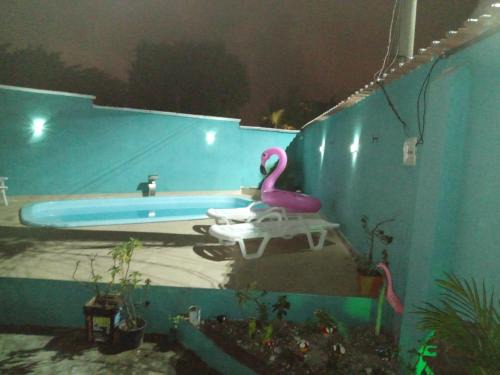 Ponte dos Leites Casa | Quarto,cozinha,banheiro e área externa compartilhada