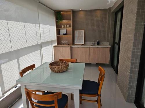 Ondina Apartamento | Quarto e sala em Ondina, Salvador, Bahia, decorado