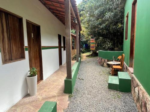 Vale do Capao Casa | Quarto para 6 a 900m da Vila do Capão