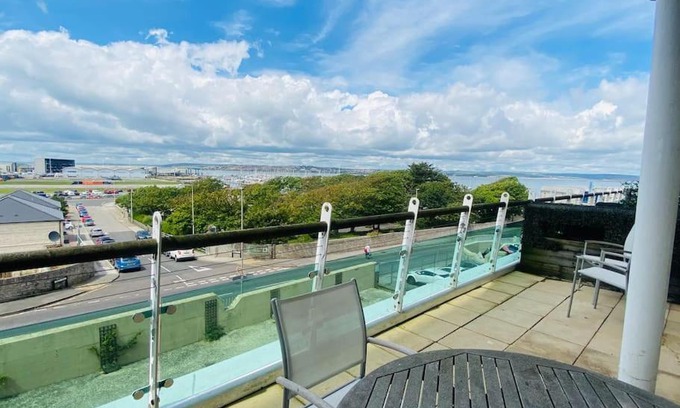 Portland Apartamento | Quayside Apartment - Large and Spacious Duplex