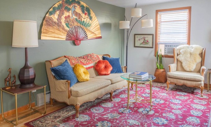 South End Apartamento | Queen City Lakeside Apartment