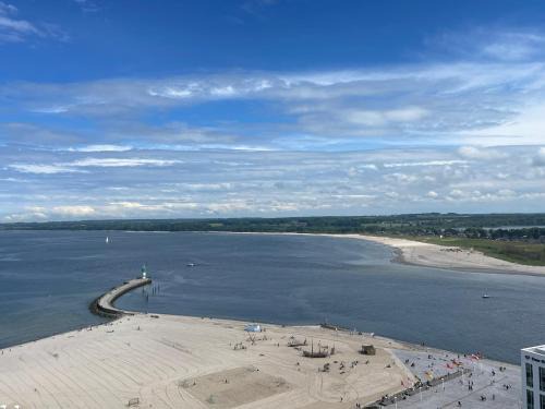 Alt-Travemunde/Ronnau Apartamento | Queen Josefine, 3-Zimmer-Eckwohnung mit Trave- und Meerblick