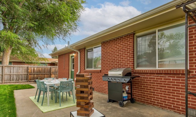 Allendale Area Casa | Queen's Quarter