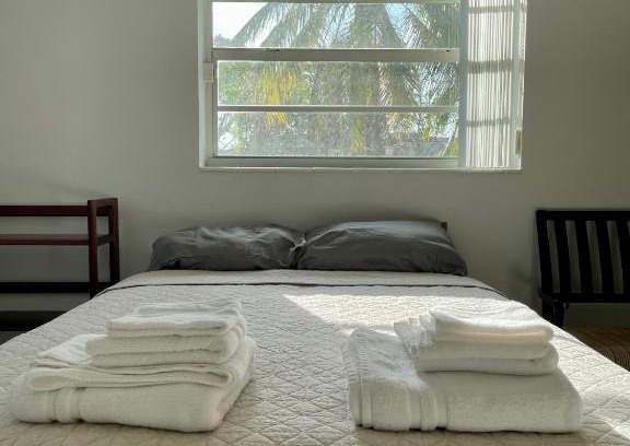 Palmetto Bay Casa | Queen's Tropical Garden View Room