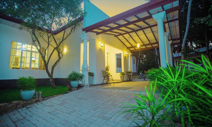 Talpe Casa | Queen's Villa
