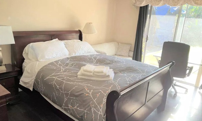 Azusa Apartamento | Secluded Garden at Azusa hills