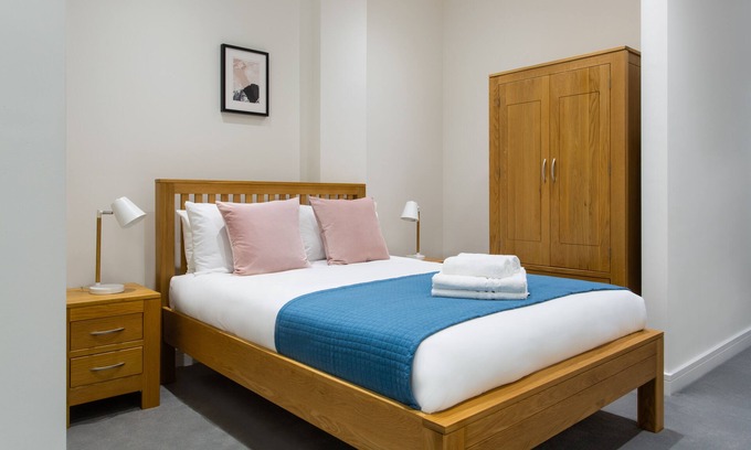 Queen's Park Apartamento | Queens Park by Viridian Apartments